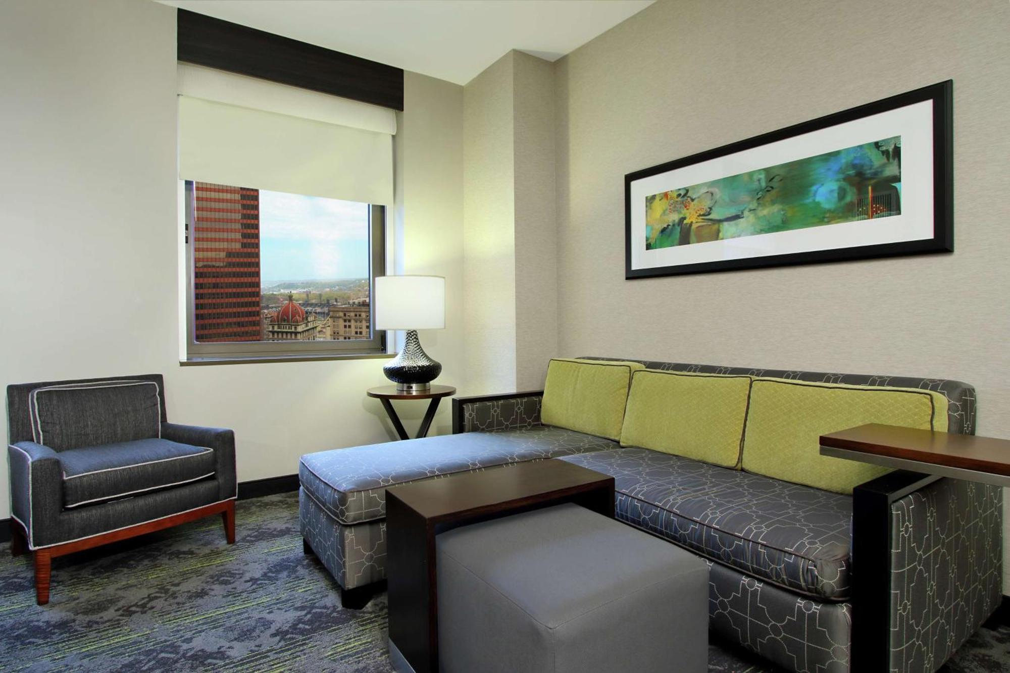 Queen Suite Two Queen Beds