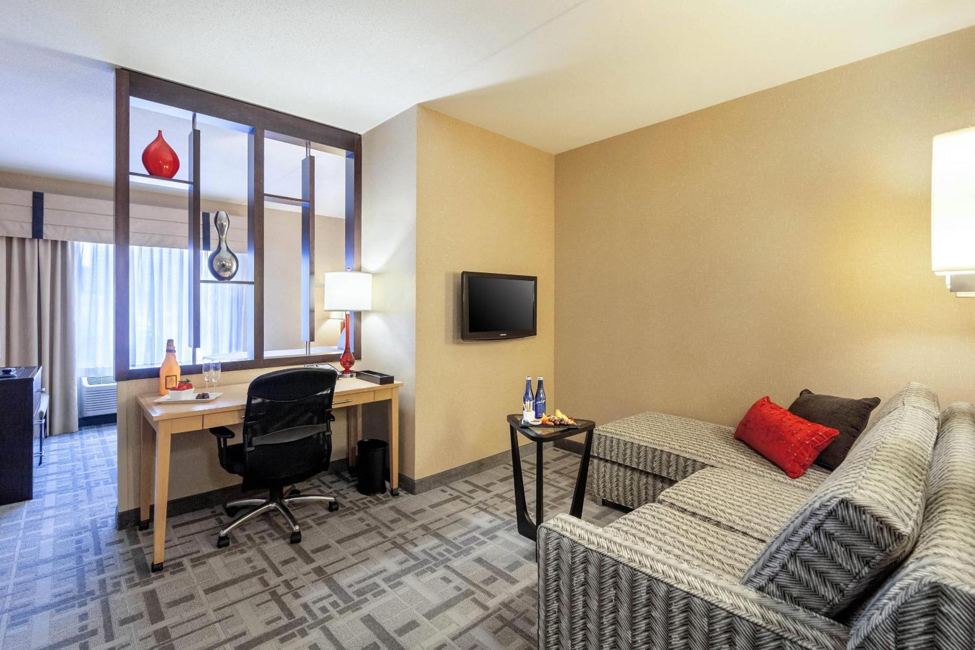 King Room with City View - Non-Smoking,1694548287:JPEG