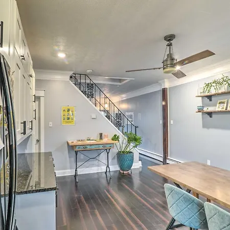 Chic Home With Yard, Less Than 5 Mi To Top Attractions-2